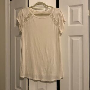 ⛱️Summer clean-out! 🌞 Loft linen cream colored tee, size medium